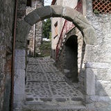 Castle of Lucignana, arch