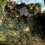 Castle of Roccalberti, walls