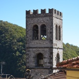 Castle of Montefegatesi, tower