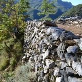 Rocca di Vergemoli, walls