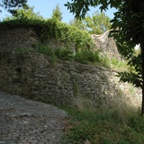 Castle of Bergiola, walls